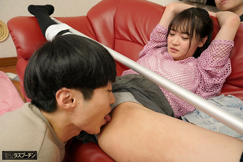 甥っ子の悪ガキ2人に開脚拘束エンドレスクンニでイカされる美人叔母 潤うるる 若月もあのサムネイル画像
