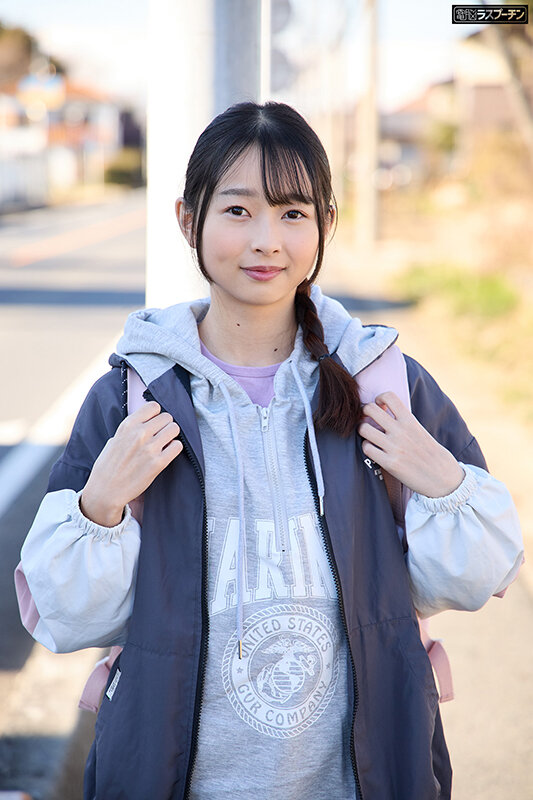 優しくて可愛い保母さん限定！マジックミラー号乳首カラオケ 乳首いじられながら1曲歌いきったら賞金ゲット！感じちゃったらHな罰ゲーム！のサムネイル画像