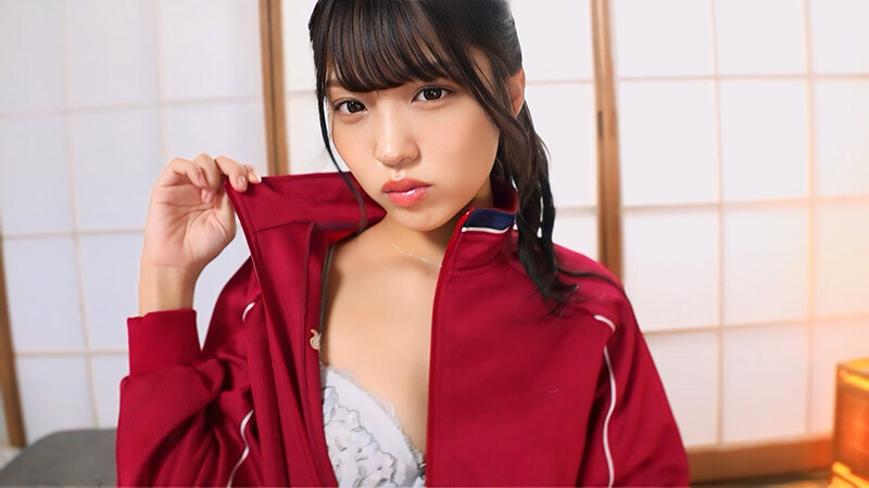 『いっぱい出してあげるね◆』精子が大好きな素人娘がチ〇ポまで5cmの至近距離POV挑発で手コキフェラ抜き！ ＃02のサムネイル画像