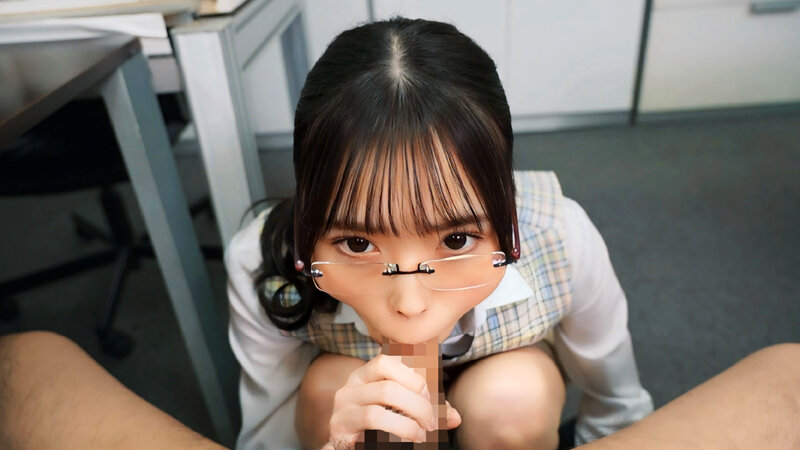 「これは経費で落ちません！」いつも地味で生真面目で領収書を突っ返してくる経理部のOLがデリヘル嬢で痴女だった。宮本さん編【配信限定】 宮本聡美のサムネイル画像