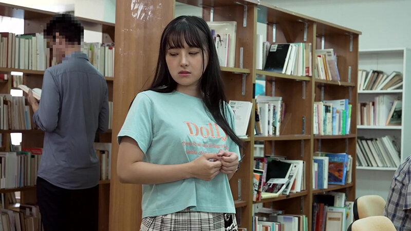 図書館で夏休み中の私服J〇を 尾け回して寸止めマ〇コいじりを繰り返したら痴女っこに豹変！ くっつき甘えんぼベロチューをおねだりされて、勃起ち〇ぽで何度も精子を搾り取られた！Targetらぶちゃん編のサムネイル画像