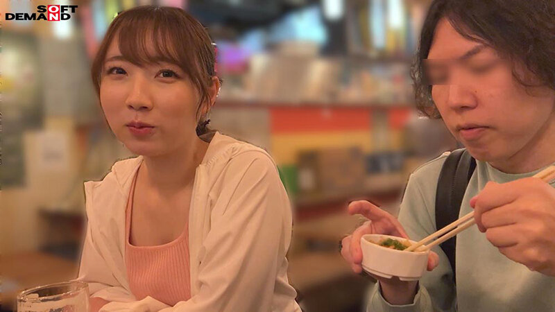 街行く人のキス魔事情を調査…したら！想定よりはるかにディープ、且つ全身だった件 6月某日渋谷駅周辺 りあさん（20）のサムネイル画像