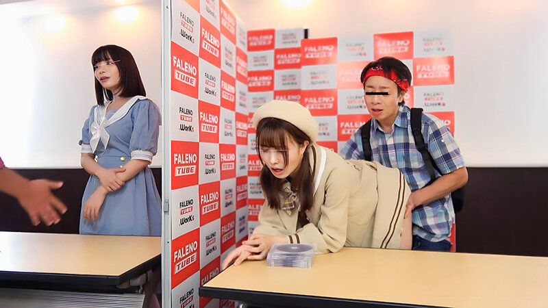 【アイドル握手会】購入特典は推し活現役アイドルへの生中出し！！マネージャーも公認！これが令和アイドルの実態！のサムネイル画像