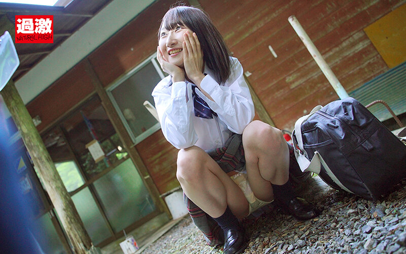 こんな野外で？！顔射後も止めない突然の笑顔しゃぶりで連続2回おねだり女子○生6 配信限定版のサムネイル画像