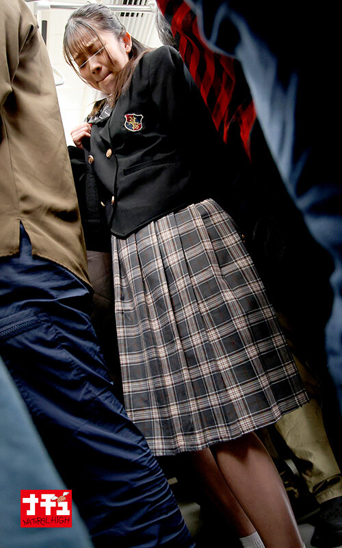 ロングスカート女学生羞恥2 初イキ潮でびしょ濡れになるまで制服を汚しまくれ！ 推定155cm/ちくび高感度娘のサムネイル画像