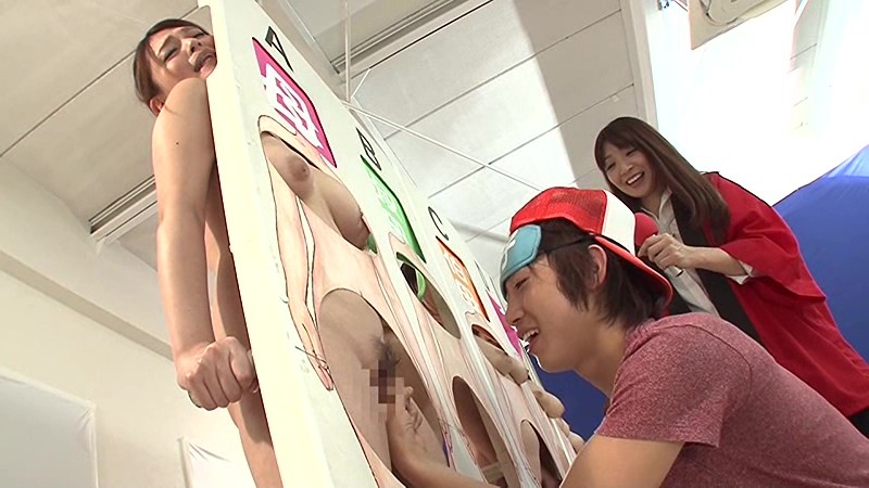 息子なら母親の裸当ててみて！母親＋叔母伯母オール巨乳家系SPのサムネイル画像