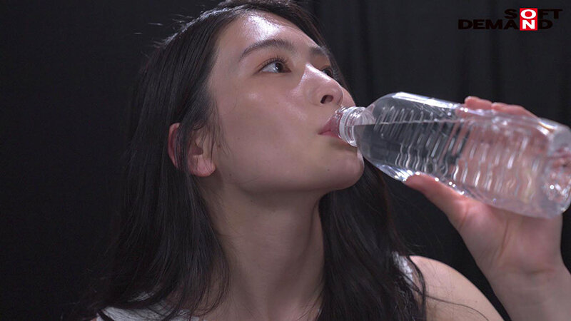 SODstar 本庄鈴のカラダが自分の体液で徐々に濡れていく じっくりゆっくり観察 超フェチ映像のサムネイル画像