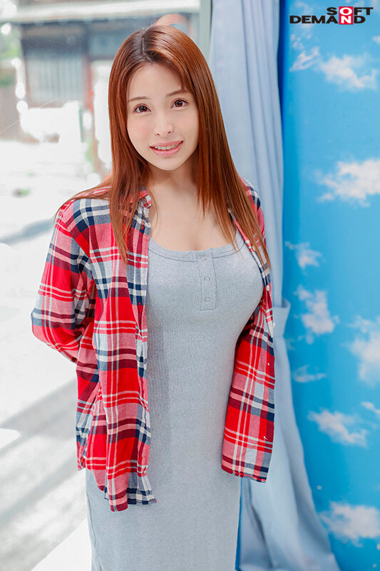 マジックミラー号 マキシワンピを着ている女性はスキだらけ！？ 20代の人妻に「服着たままで良いので、電マ当てさせてくれませんか！？」と声掛け乗車！着衣越しでもハッキリわかる 乳首！マンスジ！潮シミ！ 無防備な若妻は初めてのクイックマッサージ体験で潮をまき散ら…のサムネイル画像