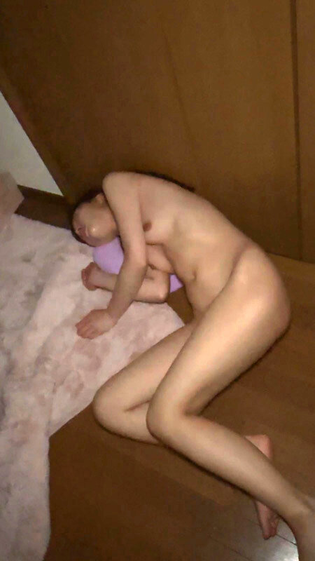 私は毒親です。娘の精飲動画をネットにアップして、その収益で生活しているからです。撮影:かのんパパのサムネイル画像