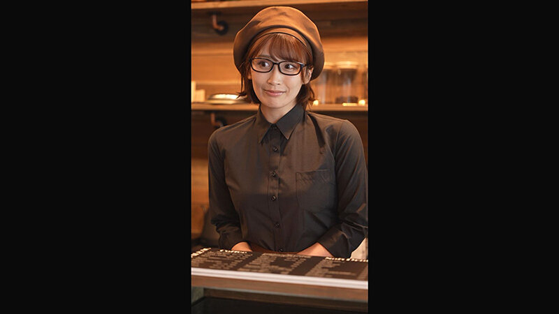 僕の幸運なエロい体験 お洒落なカフェで友人に勧められたマッチングアプリでそこの美人店員が謎に釣れて、一瞬美人局かと疑うくらいトントン拍子でホテルに行ったらただのど変態だった話 美園和花のサムネイル画像
