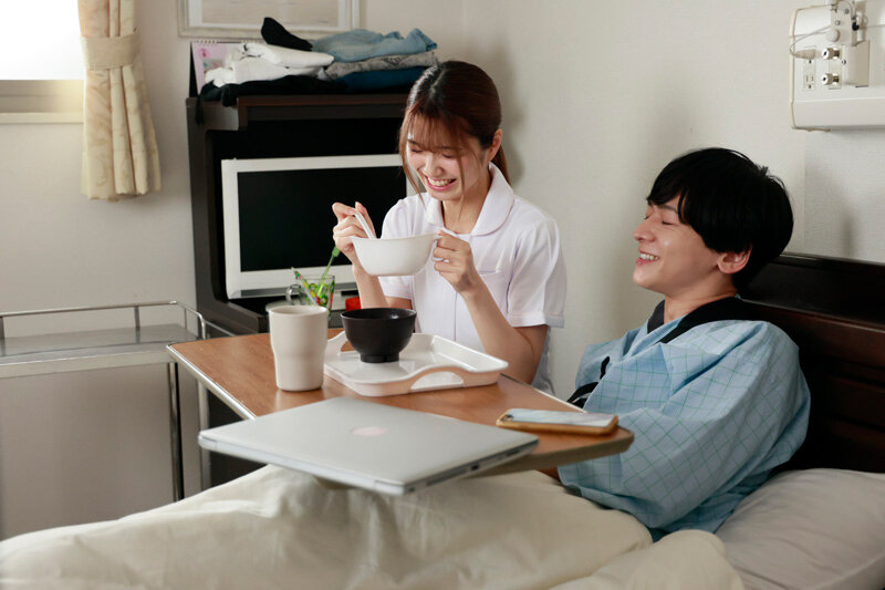 真夜中の回診のサムネイル画像