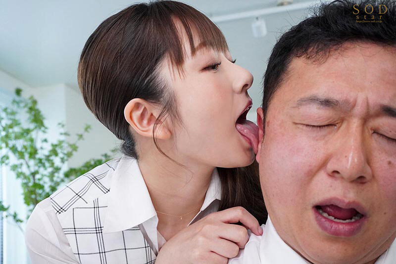 『フェラだけなら何回射精しても浮気にならないでしょ？』 ギリギリNTR未満で追撃フェラチオが大好き！ チンしゃぶリスクジャンキー小悪魔痴女！！ 青空ひかりのサムネイル画像