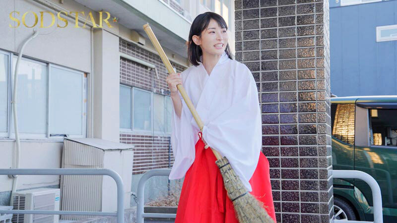 SODSTAR 宮島めい ぶっかけ5シチュエーション。5種のコスプレで大量射精！総計55発射！！【デビュー5周年記念作】【特典映像 巫女姿のトランスオナニー収録版】のサムネイル画像