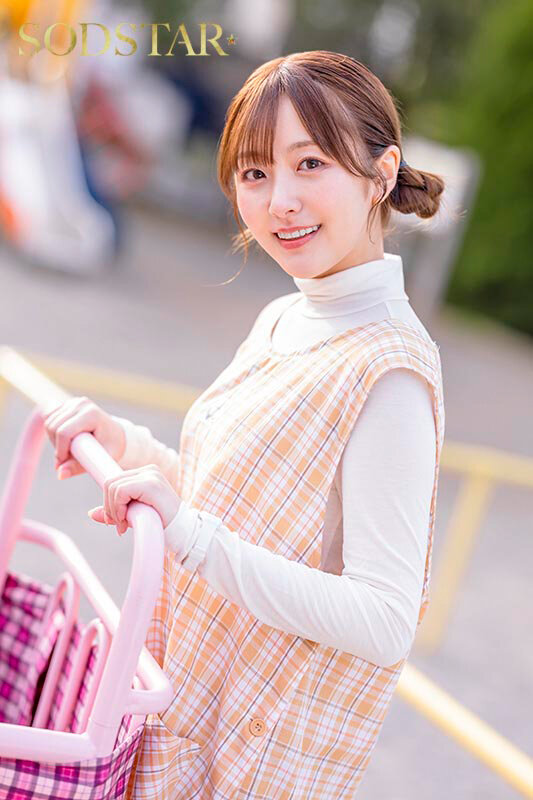 息子が通う保育園の美人先生と妻子が実家に帰省中に自宅密会をして1週間ヤリまくった自宅密会で絶倫不倫セックス 青空ひかりのサムネイル画像