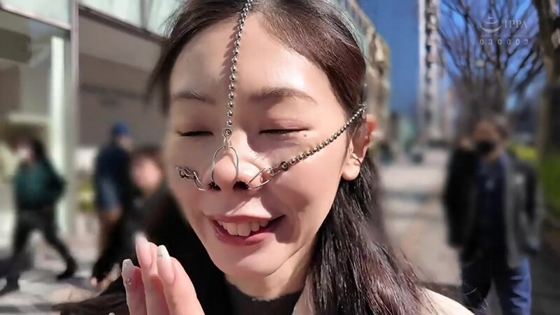 わたしの豚ヅラ、見てください。 小松杏のサムネイル画像