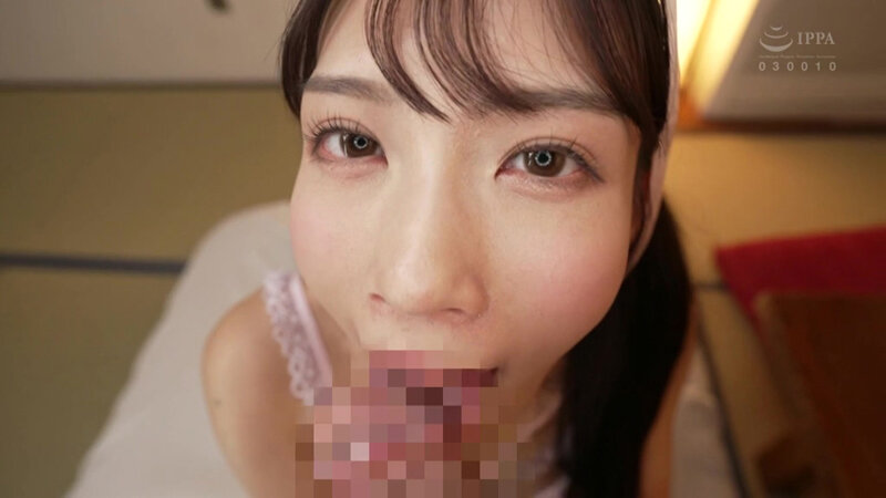 ずぅ～っと見つめられながらシャブられるのって最高に気持ちイイと思ゎない？ 宮城りえのサムネイル画像