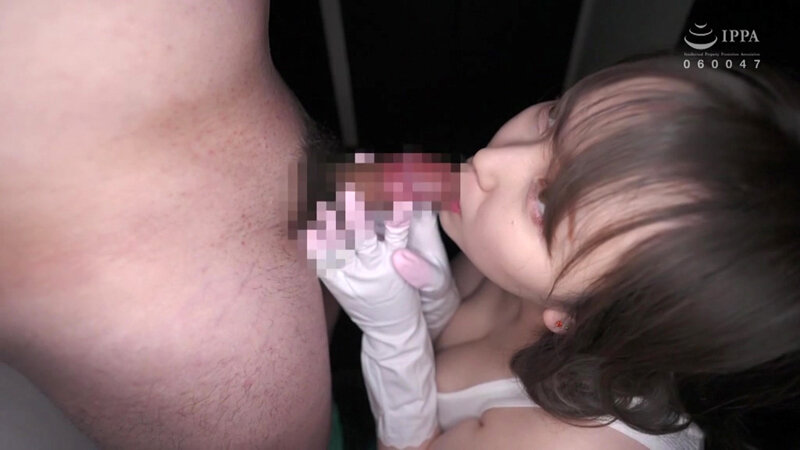 ゴム手袋図鑑04 ・フェラ・手コキ・素人女子10名のサムネイル画像