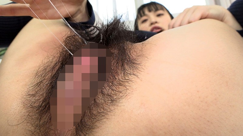 剛毛おま○こ制服美少女 花音うららのサムネイル画像