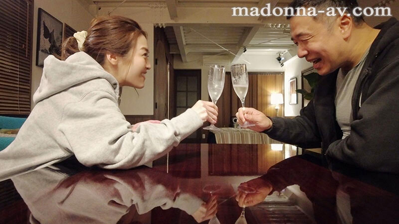 今夜はキミを寝かさない…極上の人妻とお泊り中出しスイートルーム 超人気専属『藤かんな』に24時間ず～っと痴女られる！！のサムネイル画像