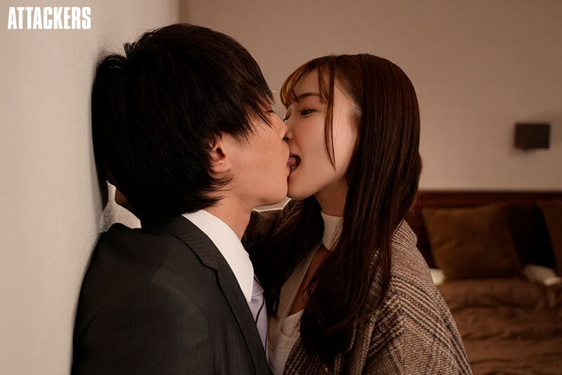 「わたし、人のモノが欲しくなっちゃうの」 結婚間近の僕が女友達と溺れるようにセックスした数日間の話。 結月りあのサムネイル画像