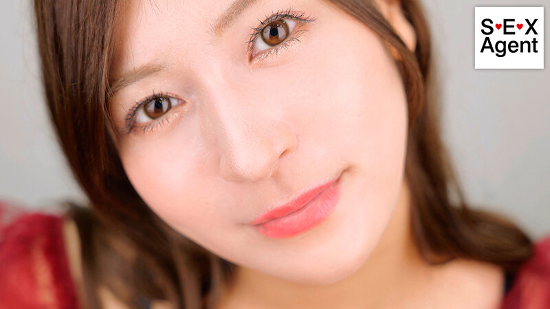 顔で抜く！！顔面ドアップガン見手コキのサムネイル画像