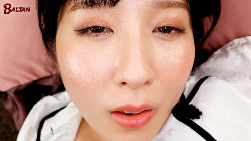「チクビで悶絶してるキミの顔ずーーっと見ててあげる。」痴女お姉さんの見つめ合い乳首管理 辻さくらのサムネイル画像