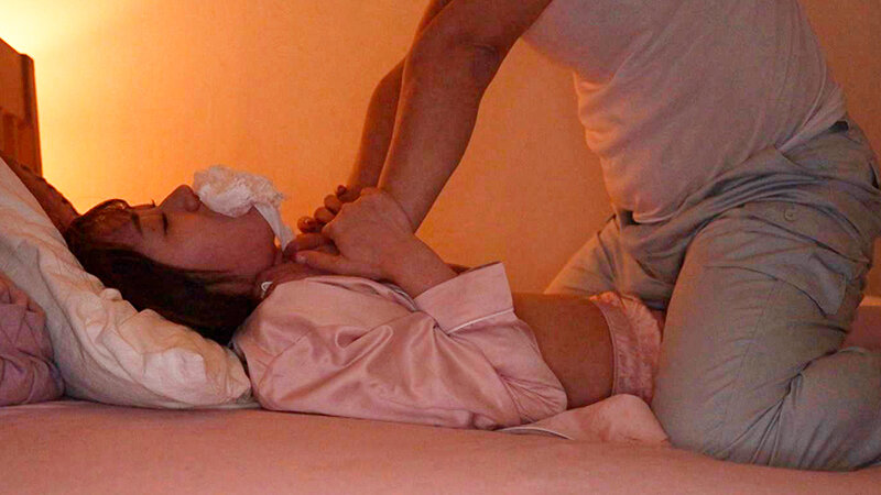 激撮！！ 女性専用マンションの住人を狙う鬼畜管理人中出しレ〇プのサムネイル画像
