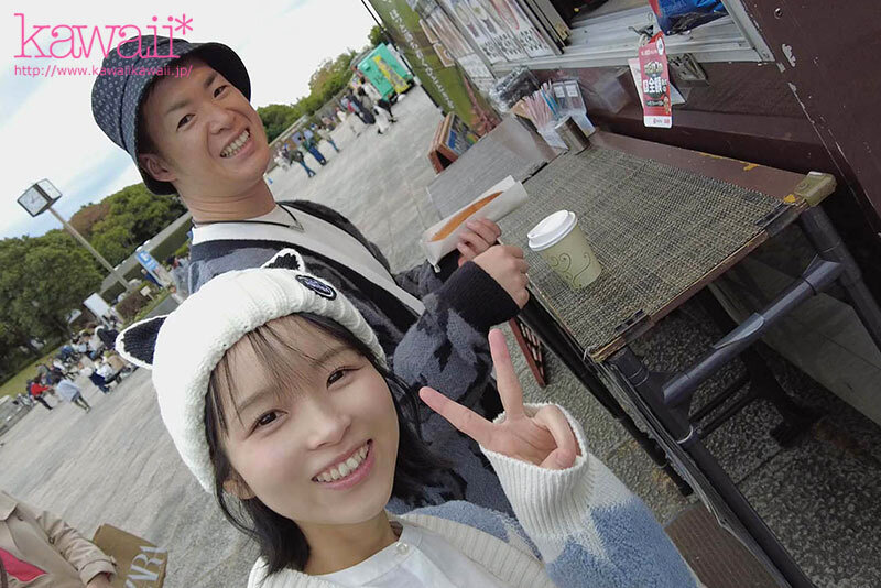 性癖ドストライクなロリセフレと3年ぶりに再会 相変わらず見た目幼いのに性癖ド変態で興奮再燃…背徳感に煽られながら朝日が射すまで何度も何度も中出ししまくった。 日向なつのサムネイル画像