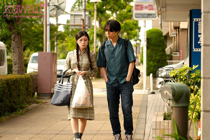 地味なオタク友達はムッツリで早漏で超絶倫エグイほどしゃぶってすんげぇはしたなく腰振って僕のチ●ポを調教したがる…。 設楽ゆうひのサムネイル画像