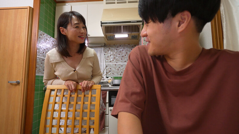 引き篭りのボクを毎日SEXで誘惑して立ち直らせてくれた義母6 安野由美のサムネイル画像
