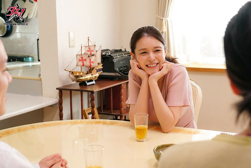 幼い頃、一緒にお風呂に入っていた叔母さんと再び入浴…嬉し恥ずかし甥っ子バスタイム。 橘メアリーのサムネイル画像