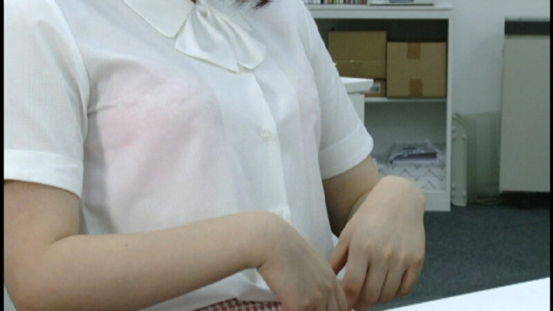 制服の中身 下着と女体を覗き見 2のサムネイル画像