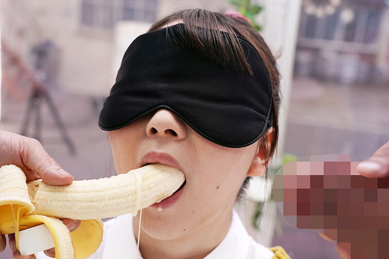 顔出しMM号 女子大生限定 ザ・マジックミラー お口の中身はなんだろな？こっそり出されたデカチンをじ～っくり舐め回して無意識に濡れちゃった女子大生はオマ○コ生挿入でイキまくり！のサムネイル画像