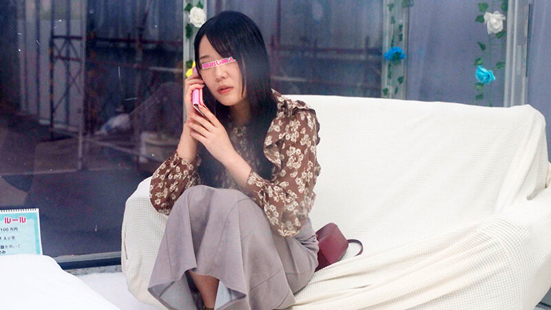 MM号からの脱出 素人娘の友情数珠つなぎ企画 清楚な人妻編 ママ友SPECIAL 友達を30分以内に電話で呼び出し‘身代わり’にして密室から脱出せよ！制限時間を過ぎたらデカチン即ハメ！ 3 イってもやめない激ピストンで友達が来るまで生中出しは終わらない inザ・マジック…のサムネイル画像