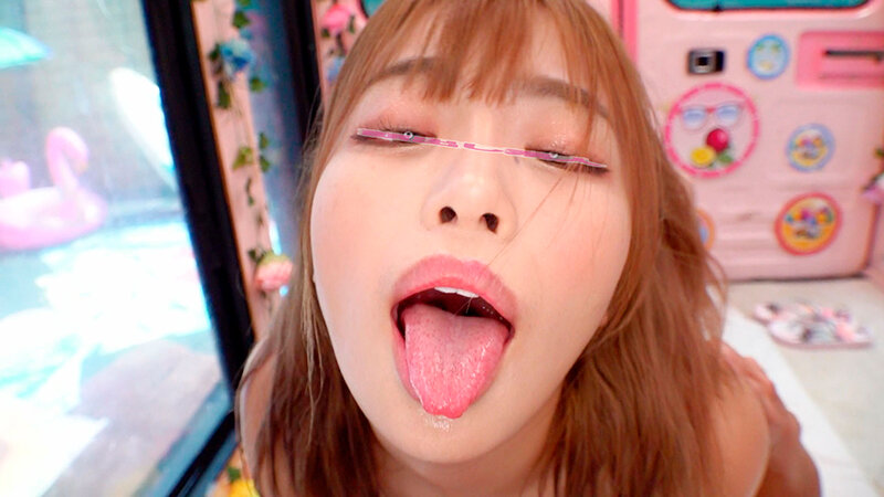 一般男女モニタリングAV×マジックミラー便コラボ企画 巨乳ビキニ娘が初めてのキメセク体験！敏感オマ○コに媚薬を直塗りしたら汗だく大量潮吹き！フル勃起デカチ○ポに自らまたがりヤバすぎる腰振り騎乗位でアヘ顔アクメ！全員生中出し！in海水浴場のサムネイル画像