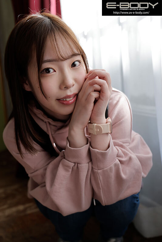 子供達がみんな大好きな優しい’なな先生’が実はむっつりスケベ！？ エプロンで隠していたグラドル並み細身ロケットGcup保育士 AVデビュー 坂井ななのサムネイル画像