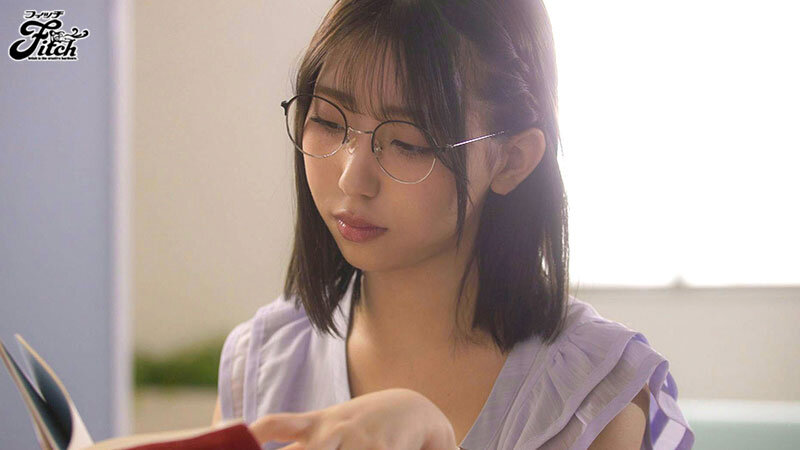 隠れ肉食系の文学女子に淫語を囁かれねっとり甘責めされて食べられる。 卯佐美りんのサムネイル画像