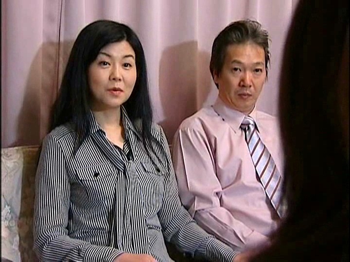 のぞく 妻がはめられている部屋 夫が女とはまっている部屋のサムネイル画像