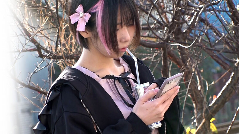 地雷系家出少女×絶倫デカチン男 SNSで見つけた病みカワ娘を欲望のままに犯しまくった性交記録 千石もなかのサムネイル画像