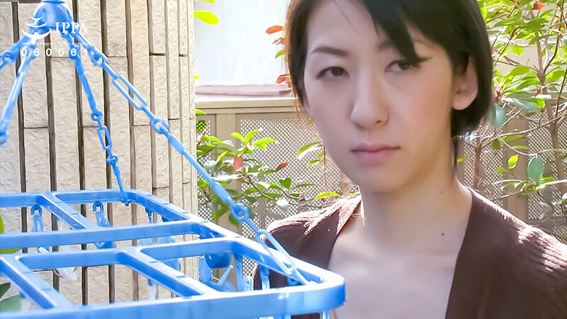 人妻みだれ髪 突かれて乱れてあ～いくぅのサムネイル画像