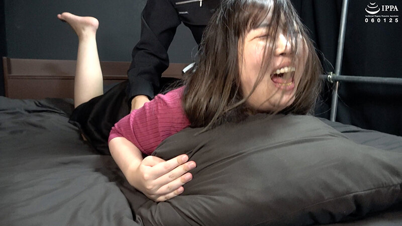「マッサージくすぐりで笑い悶えながら体がほぐれていくくるみちゃん」わかしラボ WAKA-070 玉木くるみ 8のサムネイル画像