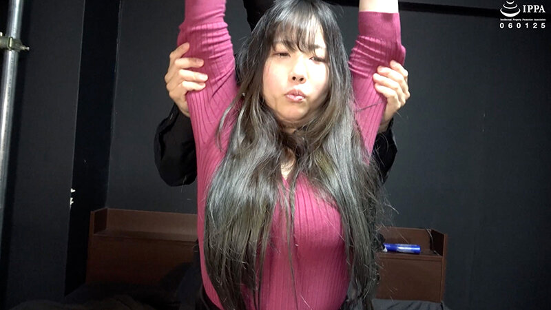 「マッサージくすぐりで笑い悶えながら体がほぐれていくくるみちゃん」わかしラボ WAKA-070 玉木くるみ 8のサムネイル画像