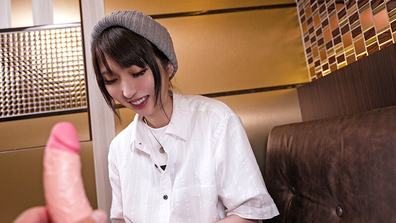 素人大学生【限定】ジェンダーレス女子 マリ（22）身体は女、中身は男の子。女子も惚れるカッコイイ男子ファッション♀に生チンコぶっ挿し鬼パコ中出し！！イケメンだったあの子がメス声のサムネイル画像