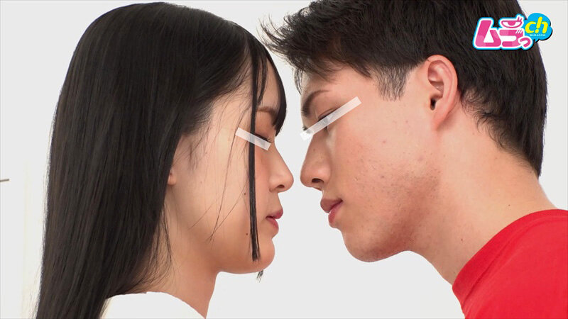 恋愛マスター向理来の男女モニタリング研究part2 ウブな女とチャラ男の真逆な男女が会話もせずキスだけで恋に落ちてしまうのか？！のサムネイル画像