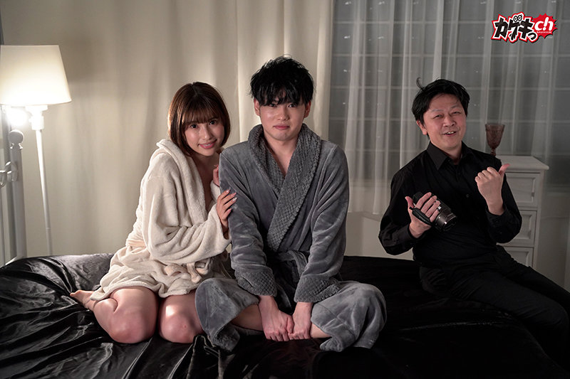 『普通のバイト面接じゃ…ない！？』～バーのバイトの面接はまさかのAV男優面接！？いきなりカメラの前でオナニーさせられ、エロすぎる女面接官にのせられるまま本番SEX～のサムネイル画像