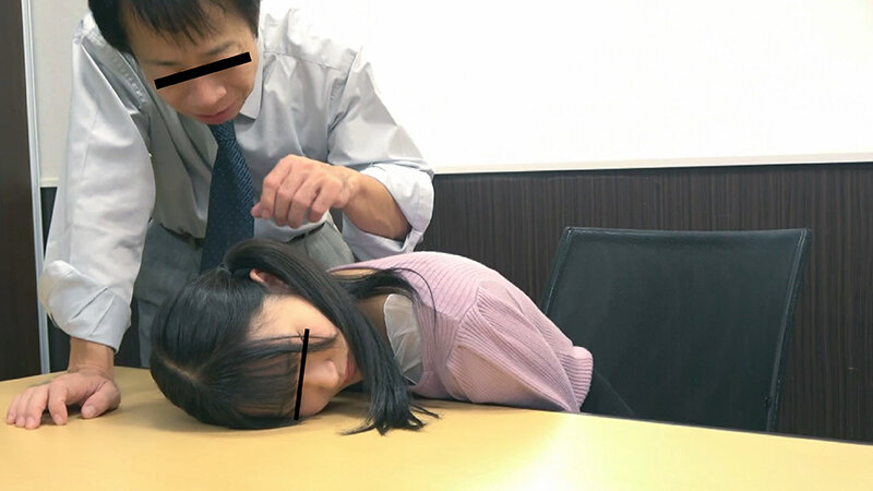 トー×地雷女子を騙してアへ顔不同意性交 5名 ＃04のサムネイル画像