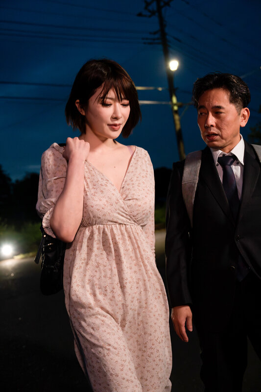 逆らえないM妻 辻井ほのかのサムネイル画像