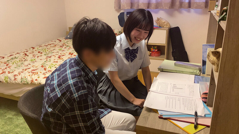 「ちゃんと勉強するからエッチなことも教えて…だって先生のことが好きなんだもん」マジメな女子○生が家庭教師を誘惑する…イケないことだと理解しつつも我慢しきれずエッチすると「ダメダメっ抜いちゃヤダぁ～」膣奥までカニばさみロックで何度も中出し強要するのサムネイル画像