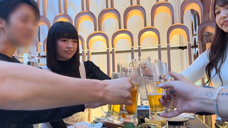 zzZセックス 完全に無防備な素人女子をハメまくる 1のサムネイル画像