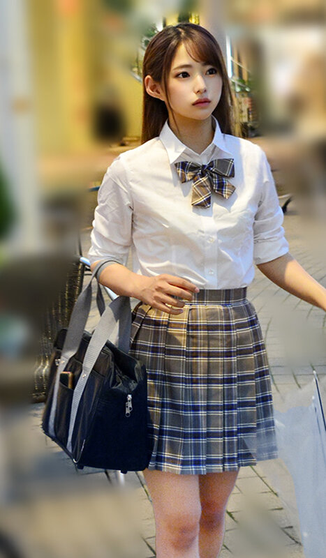 【貧乳・微乳女子校生4人組】ストーキング拉致られ中出し・睡眠姦・盗撮・逆さ撮り・大容量データ250分超映像収録のサムネイル画像